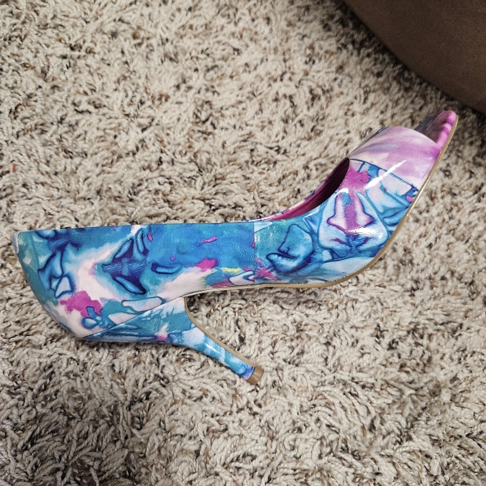 BCBGeneration Splattered Heel - Picture 4 of 12